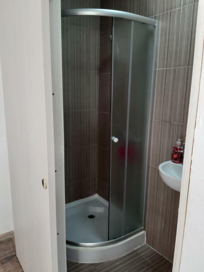 Новая Квартира Leilighet Odessa Eksteriør bilde